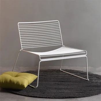Скандинавские винтажные обеденные стулья Роскошные Белые минималистичные Сверхлегкие стулья Модные Милые аксессуары для интерьера салонов для взрослых Изображение
