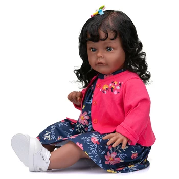 NPK 60 см Ручной работы Высококачественный Возрожденный малыш Сью-Сью В темной коже афроамериканская кукла-девочка С длинными вьющимися волосами Изображение