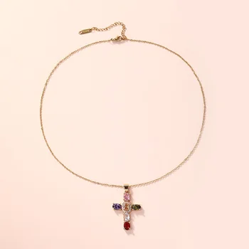 Многоцветное ожерелье с крестом из меди и циркония Изображение