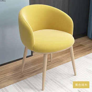 Обеденный стул в скандинавском стиле Современный минималистичный письменный стул Креативный Компьютерный стул для макияжа Спинка Домашнего обеденного стула для взрослых Изображение